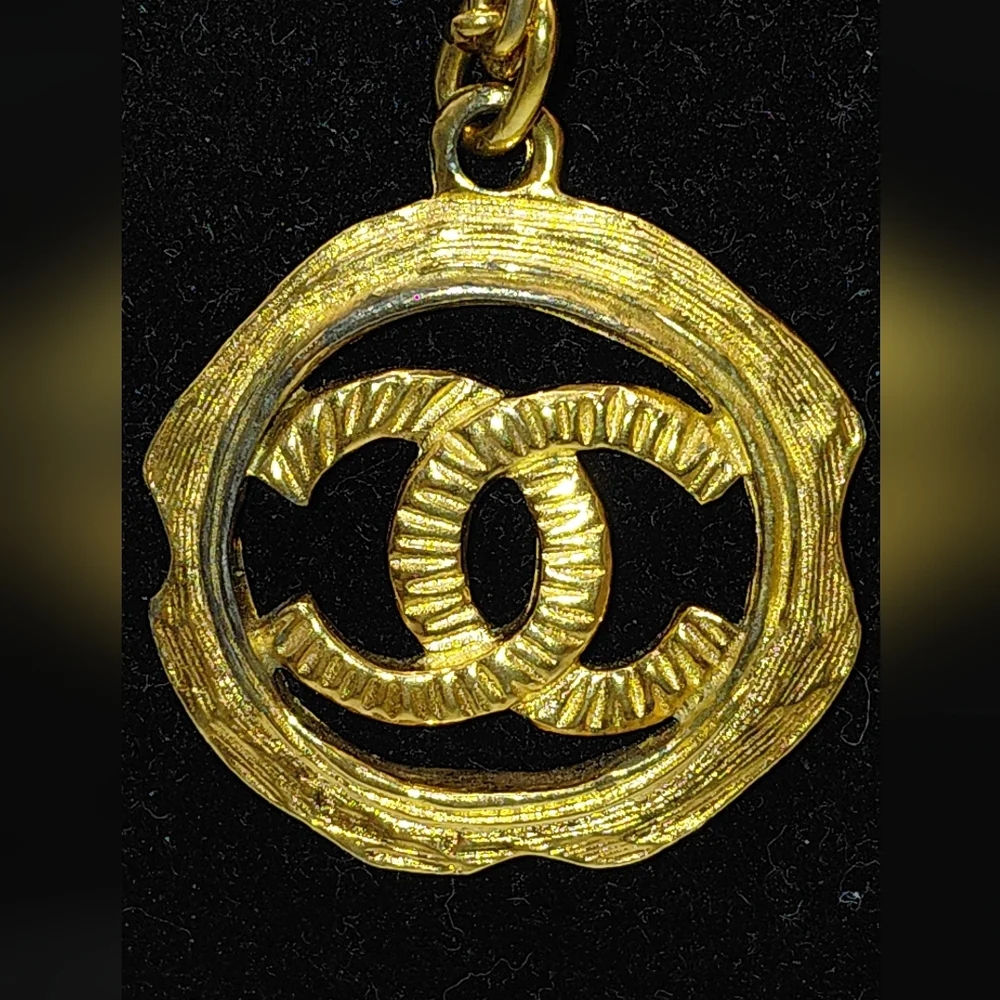 CHANEL iconic interlocking